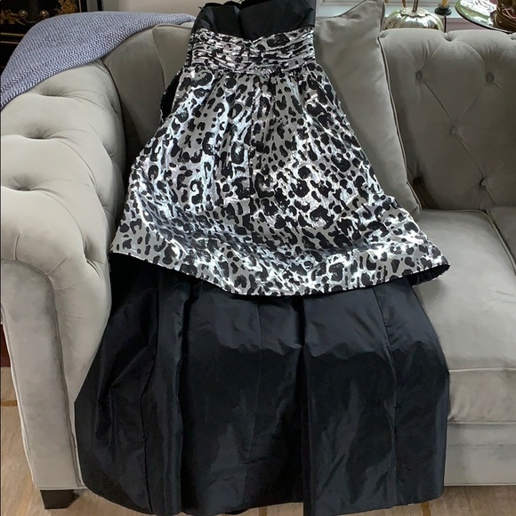 Lawrence gown - Picture 15 of 16